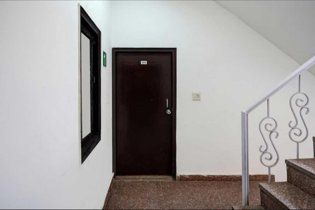 Hotel O Anshu B&B Új-Delhi Kültér fotó